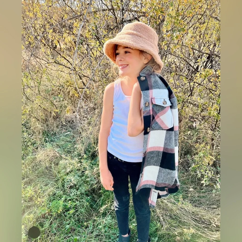 Tan Hat - Picture 2 of 4